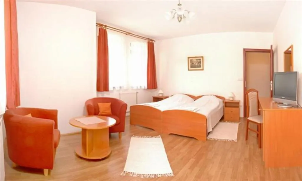 Hrc Panzio Hotel Hajduszoboszlo Hungary