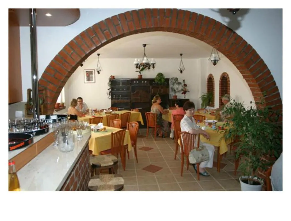 Hrc Panzio Hotel Hajduszoboszlo 3*,  Hungary